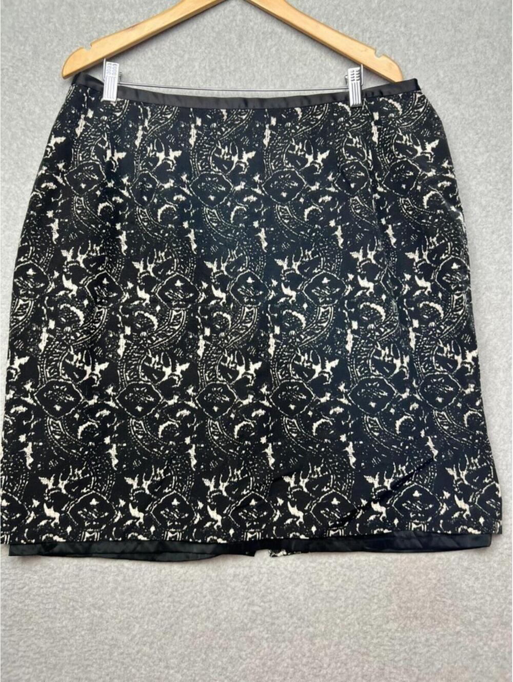 Talbots Womens Black Cream Paisley Print Pencil Skirt 16W Career Business Work